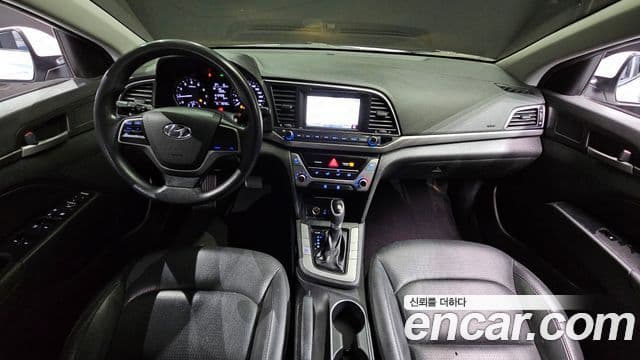 Hyundai Avante AD 1.6 LPI Style(арендный автомобиль), 2017 7