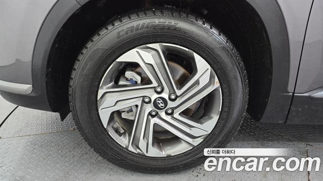 Hyundai The / новый New Santa Fe Exclusive, 2023 все фото