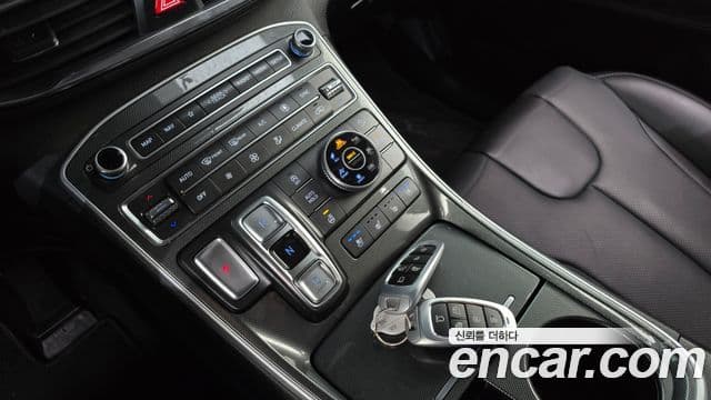 Hyundai The / новый New Santa Fe Exclusive, 2023 9