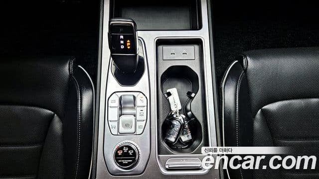 KG모빌리티(SsangYong) Rexton New Arena Noblesse, 2025 9