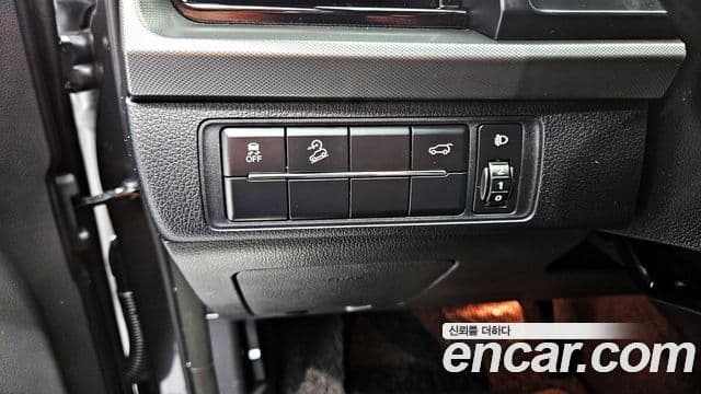 KG모빌리티(SsangYong) Rexton New Arena Noblesse, 2025 18