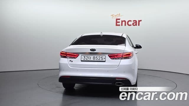 Kia K5 2세대 Style Edition, 2018 4