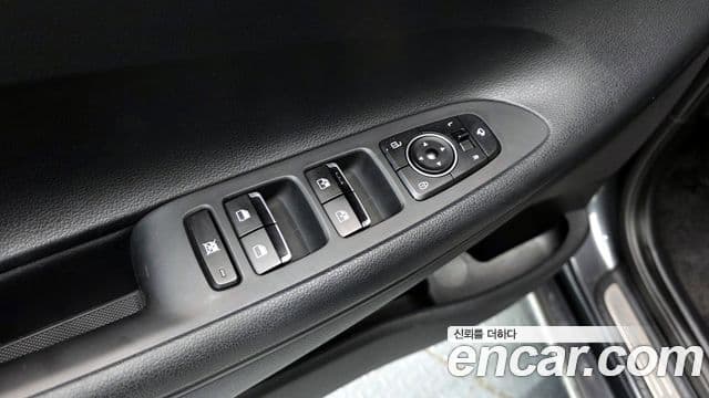 Hyundai Grandeur IG 3.0 LPi Modern (арендный автомобиль), 2019 11