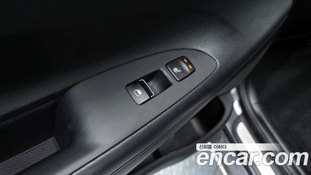 Hyundai Grandeur IG 3.0 LPi Modern (арендный автомобиль), 2019 19