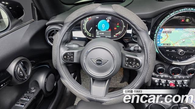 Mini Cooper кабриолет 3세대, 2024 13