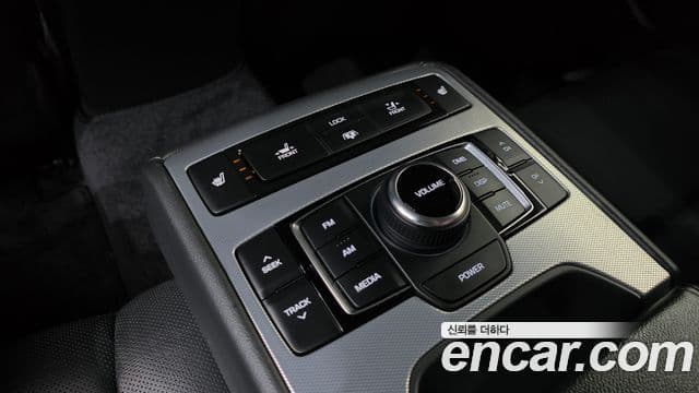 Genesis G80 Premium Luxury, 2017 19