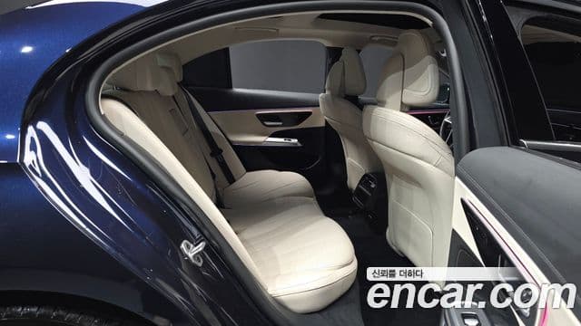 Mercedes-Benz E-класс W214 Avantgarde, 2024 12