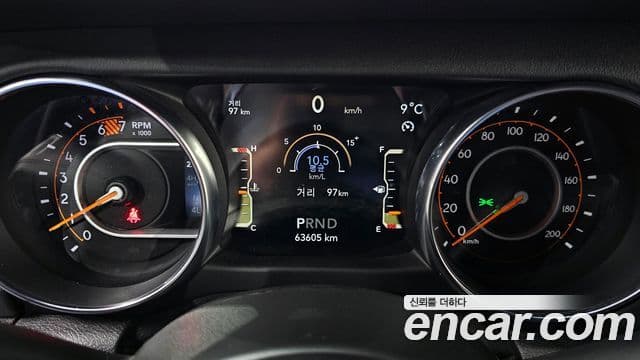 Jeep Wrangler (JL) 2.0 Overland 4도어, 2021 8