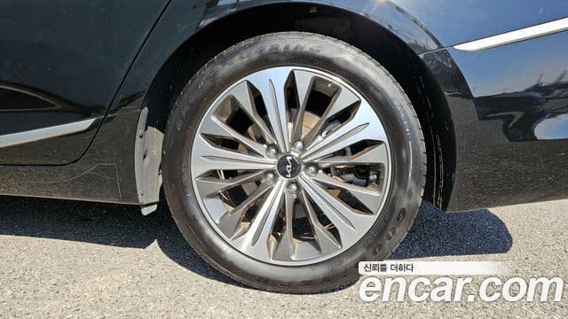 Kia K8 гибрид Noblesse, 2022 все фото