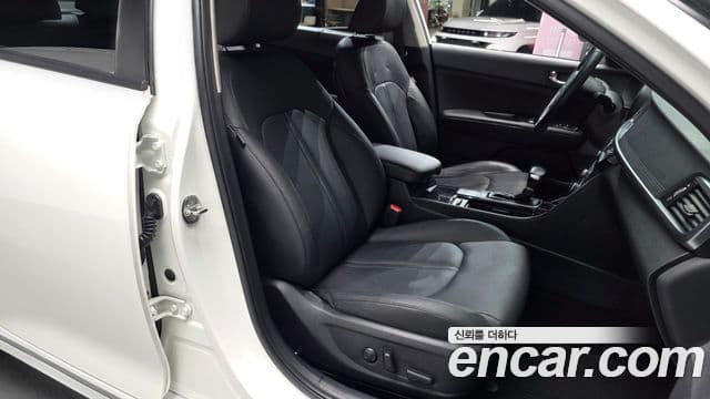 Kia K5 2세대 Noblesse, 2016 10