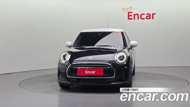 Mini Cooper 3세대, 2023 3