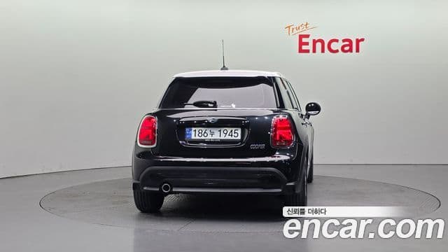 Mini Cooper 3세대, 2023 4