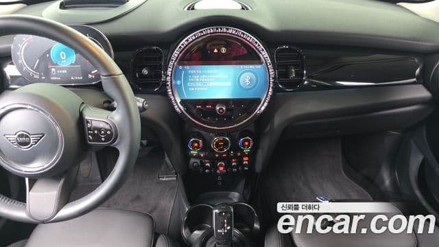 Mini Cooper 3세대, 2023 15