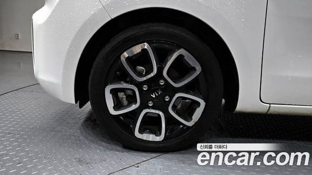 Kia The / новый New Ray Luxury, 2018 все фото