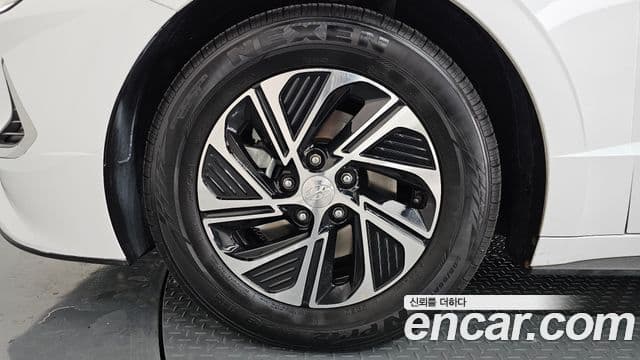 Hyundai Sonata гибрид (DN8) Modern, 2022 все фото