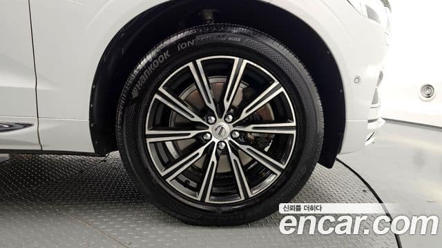 Volvo XC60 2세대 T6 Inscription, 2018 все фото