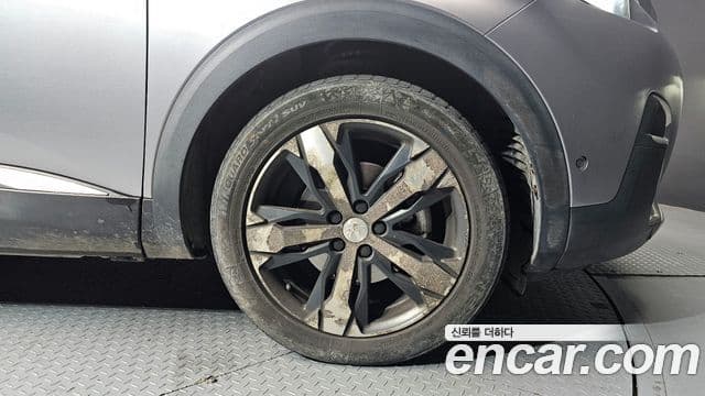 Peugeot 3008 2세대 1.6 BlueHDi Allure, 2018 все фото