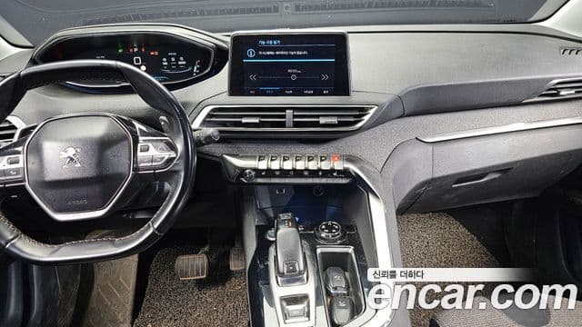 Peugeot 3008 2세대 1.6 BlueHDi Allure, 2018 14