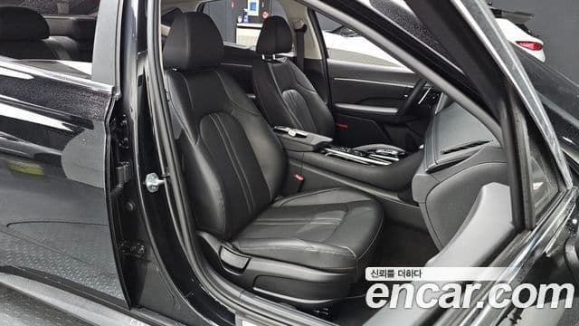Hyundai Sonata (DN8) Premium Family, 2021 10
