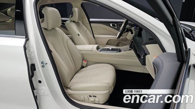 Kia The / новый New K8 гибрид Signature, 2026 10