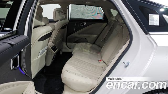 Kia The / новый New K8 гибрид Signature, 2026 13