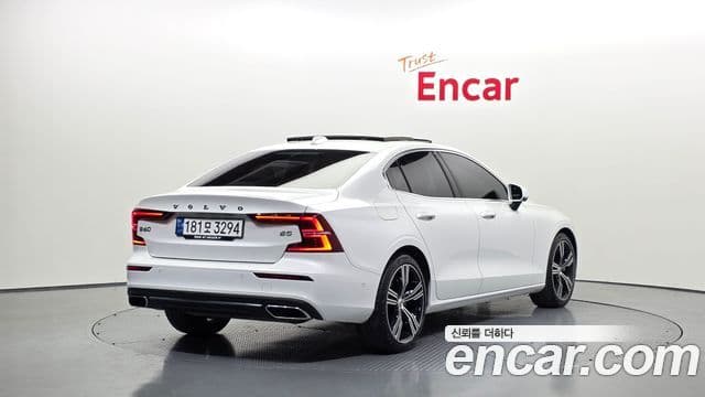 Volvo S60 3세대 B5 Inscription, 2021 2