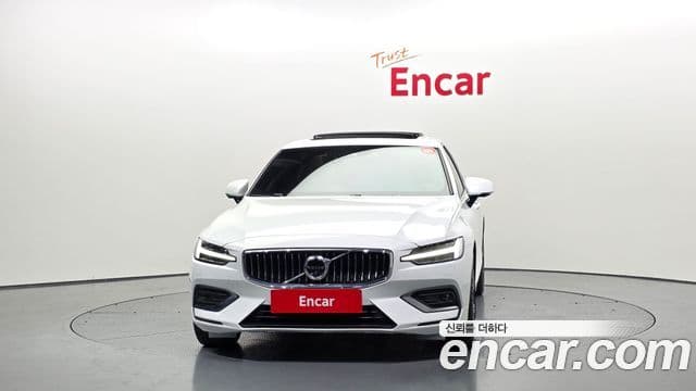 Volvo S60 3세대 B5 Inscription, 2021 3