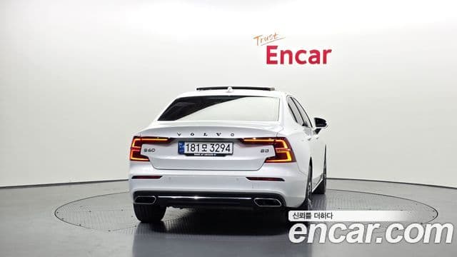 Volvo S60 3세대 B5 Inscription, 2021 4