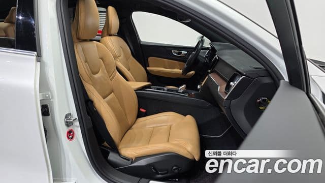 Volvo S60 3세대 B5 Inscription, 2021 11