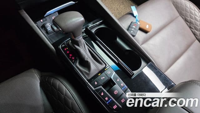 Kia All New K7 гибрид Special, 2018 9