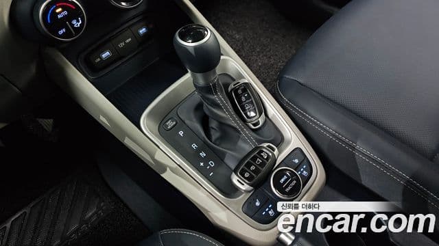 Hyundai Venue 1.6 Modern Plus, 2022 9