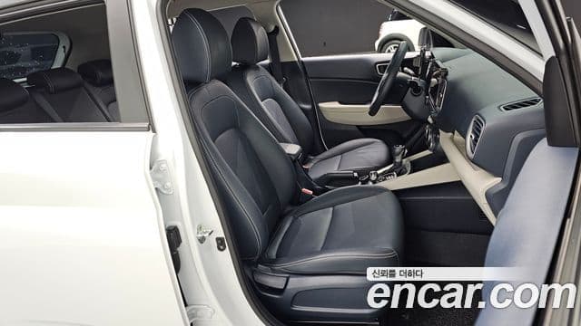 Hyundai Venue 1.6 Modern Plus, 2022 10