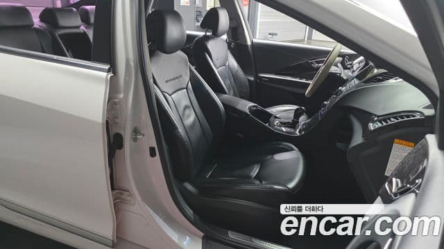 Hyundai Grandeur HG гибрид Premium, 2015 12