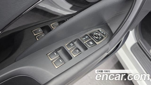 Hyundai Grandeur HG гибрид Premium, 2015 14