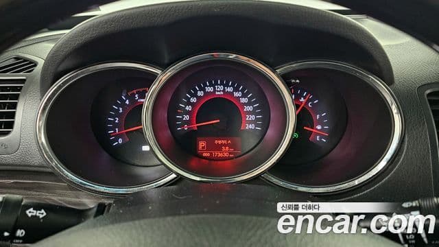 Kia Sorento R топовая версия, 2012 8