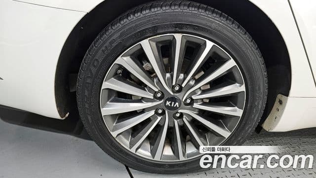 Kia All New K7 3.0 LPI Prestige (арендный автомобиль), 2017 все фото