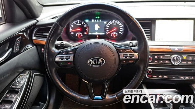 Kia All New K7 3.0 LPI Prestige (арендный автомобиль), 2017 13