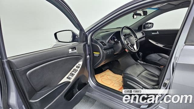 Hyundai Accent(новый кузов / новое поколение) Modern, 2016 10