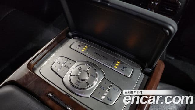 Hyundai Genesis Prime Pack, 2011 19