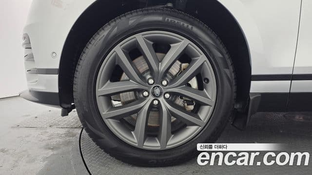 Land Rover Range Rover Velar 2.0 P400E Dynamic SE, 2025 9