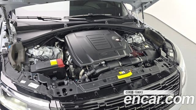 Land Rover Range Rover Velar 2.0 P400E Dynamic SE, 2025 10