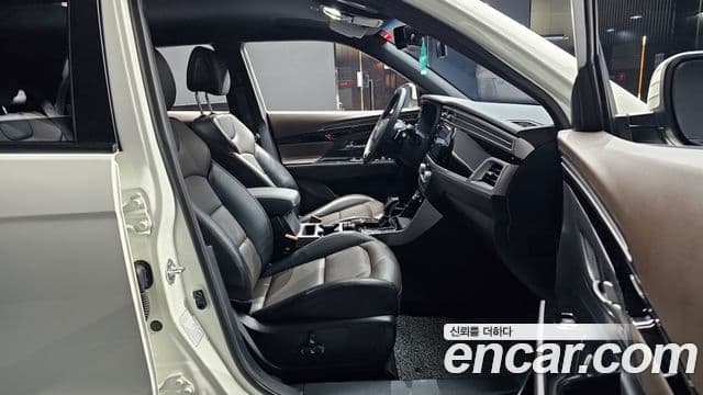 KG모빌리티(SsangYong) Beautiful Korando бензин 1.5 2WD C7, 2023 10