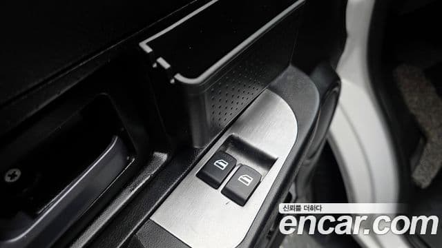 동풍소콘 C35 EV 2-seater, 2022 18