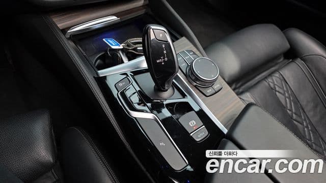 BMW 5시리즈 (G30) 530i Luxury Plus, 2018 9