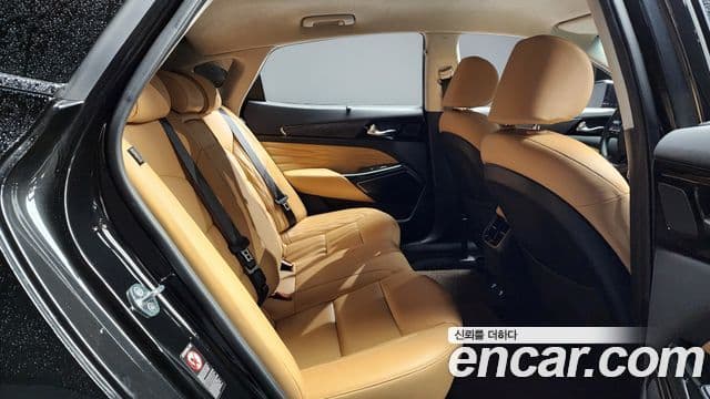 Kia K7 Premier гибрид Signature, 2021 12