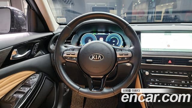 Kia K7 Premier гибрид Signature, 2021 14