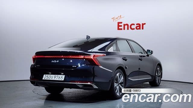 Kia K8 гибрид Signature, 2023 2