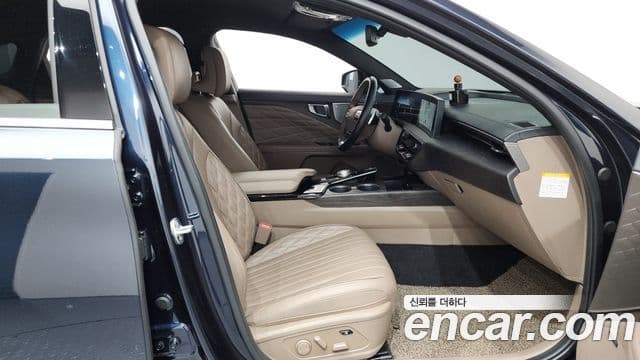 Kia K8 гибрид Signature, 2023 11