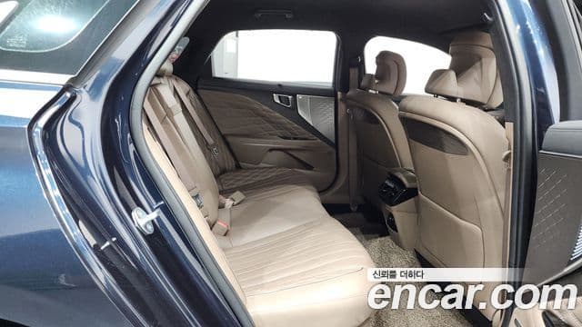 Kia K8 гибрид Signature, 2023 12