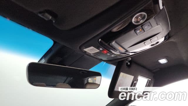 Kia K8 гибрид Signature, 2023 18